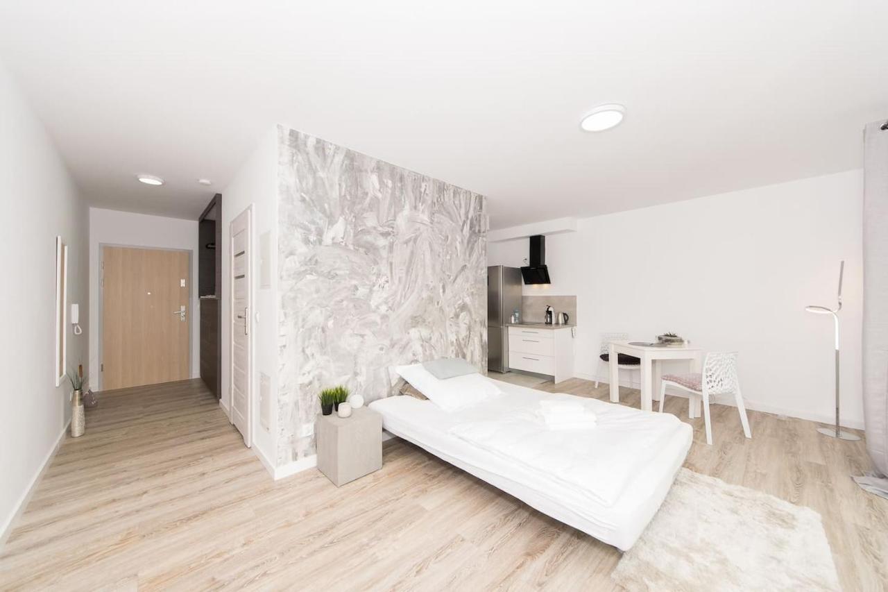 Cosy Studio With Private Garage P4You Pl Apartment คราคูฟ ภายนอก รูปภาพ